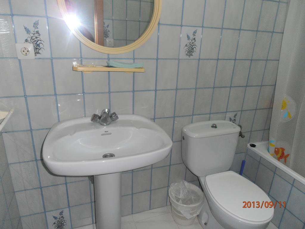 Hostal Restaurante Las Rejas Archidona Room photo